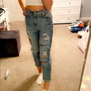 Levi’s Denizen Ripped Mom Jeans